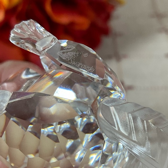 Swarovski Crystal 7400 097 001 SCS 10th Anniversary Squirrel Frosted Tail - Picture 9 of 9
